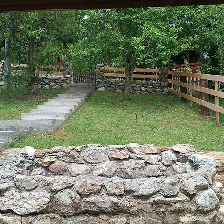 Vikendica Ovcar Banja * Čačak