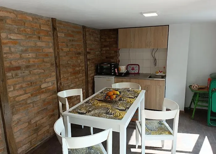 Vikendica Ovcar Banja * Čačak